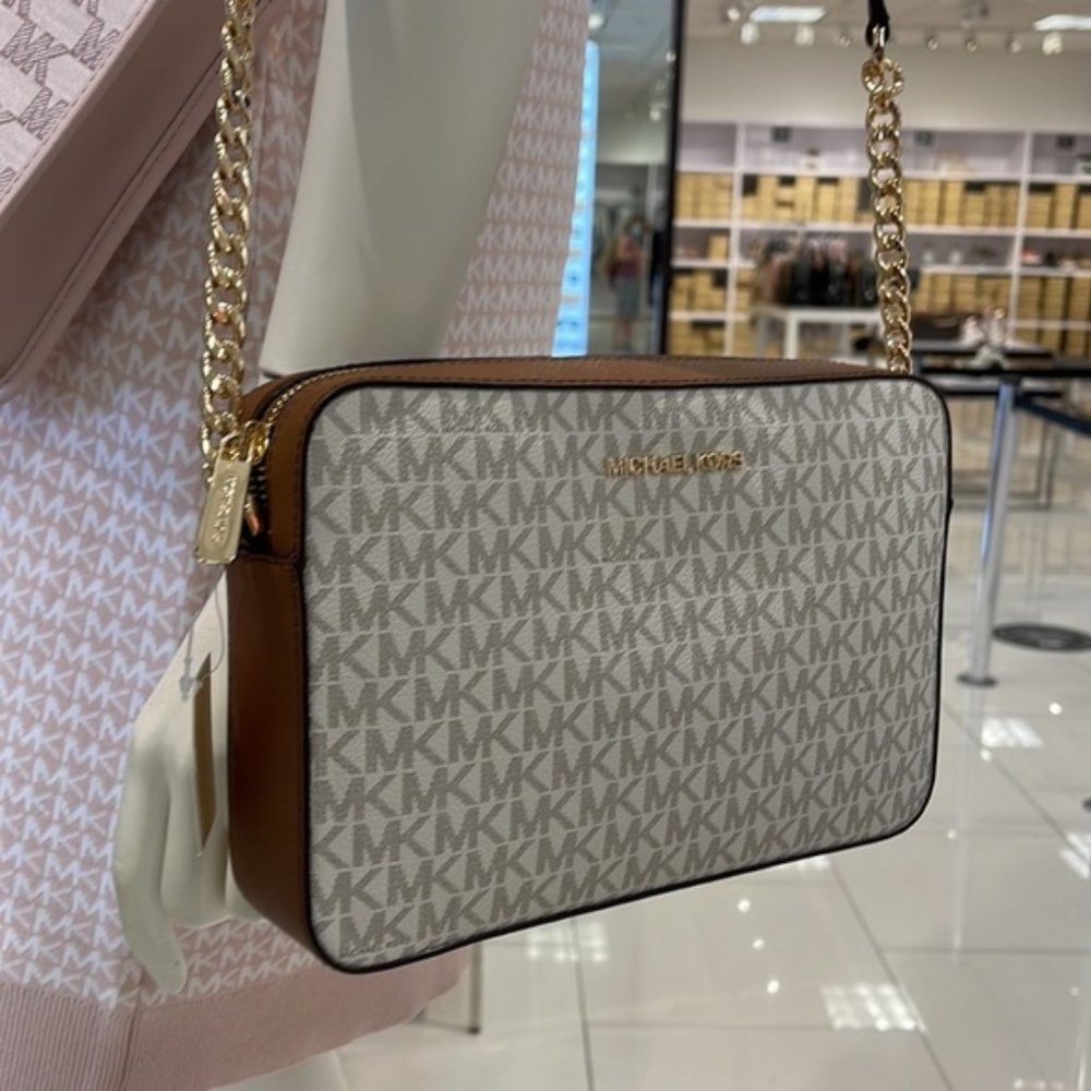 Michael Kors Jet Set Item Large East West Zip Crossbody Vanilla - Picture 13 of 16